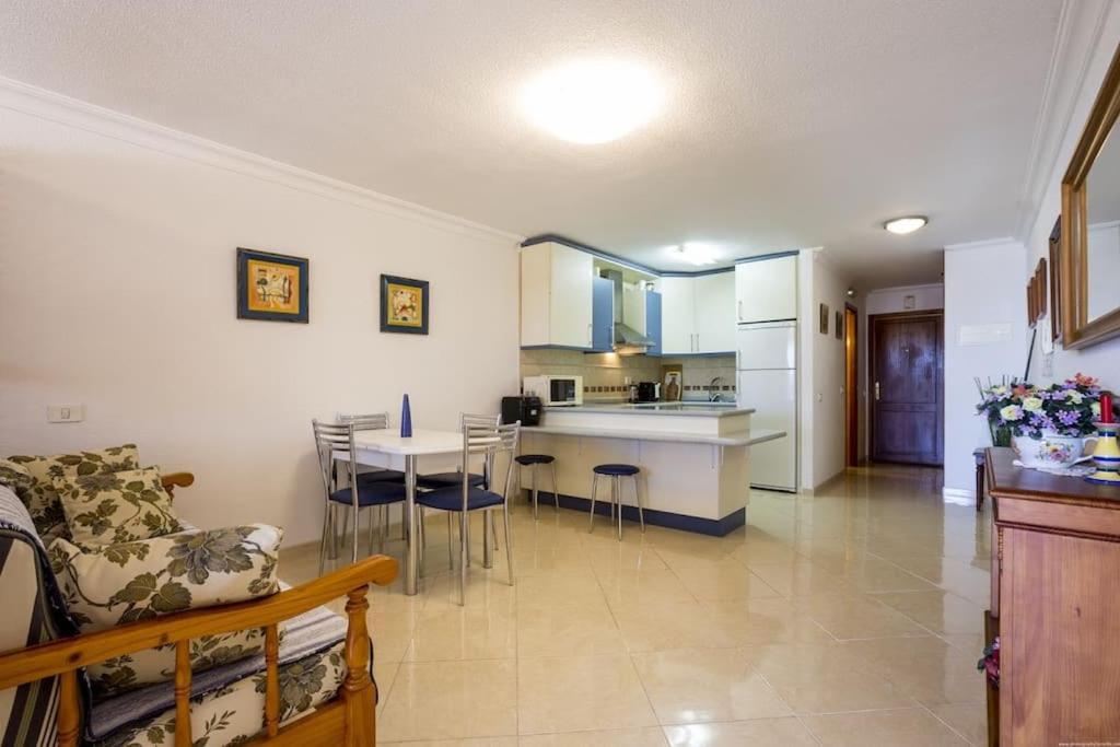 First Line Beach Apartment Пуерто-де-ла-Крус Екстер'єр фото
